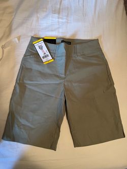 Hilary Radley Women Flat Front Shorts in Green Size Small NWT
