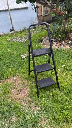 Metal Three Step Ladder Strong