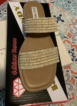 Steve Madden Flat Sandals $20 Size 8