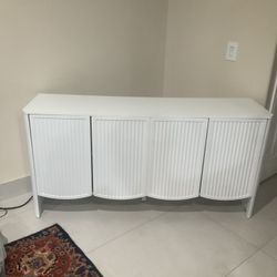 New White Cabinet Or Tv Stand Size Is 59x30 X16
