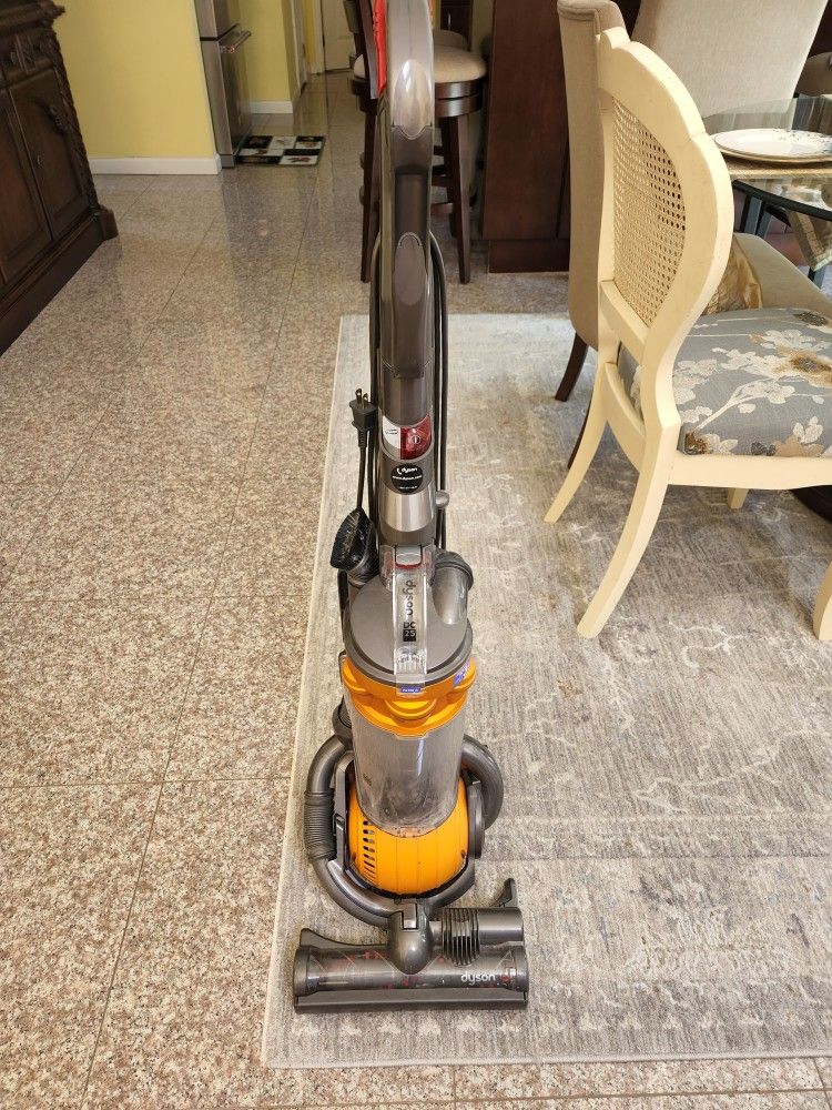 Dyson DC25 Vacuum 