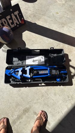 Duralast Floor Jack with Carrying Case