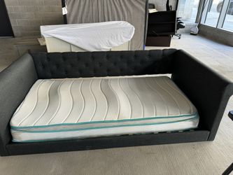 Couch/bed