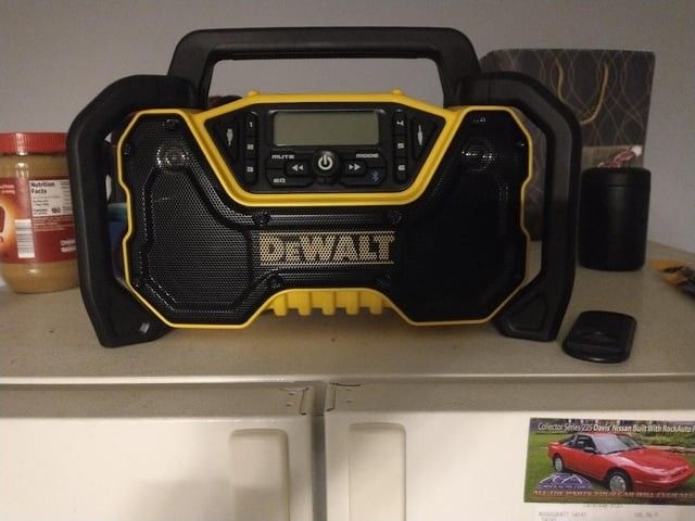 DeWalt Bluetooth Jobsite Radio Model# DCR028