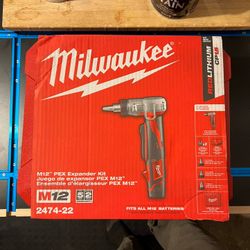 Milwaukee M12 ProPEX Cordless Expansion Tool Kit - BRAND NEW -