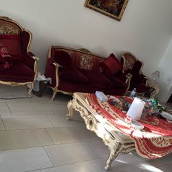 Good Conditions Red Sofa Classic Comfortable To Sit Or Sleep 