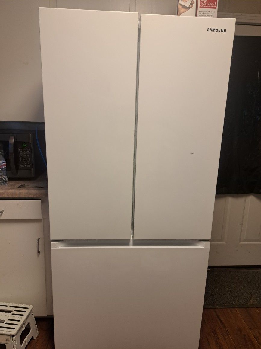White French Door Samsung Smart Refrigerator