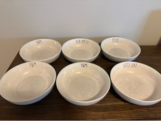 Rae Dunn pasta bowls 8in