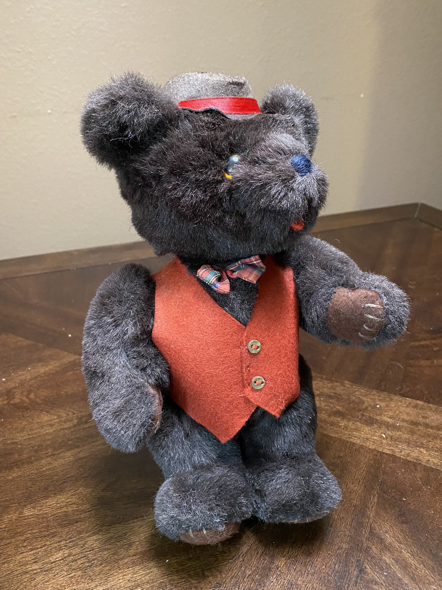 Kent Collectible Grandpa Bear With Red Vest