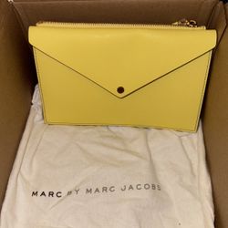 Marc Jacob’s Yellow Purse/Wallet 