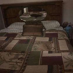 Queen Size Bedroom Set