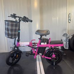 Folding electric bicycle