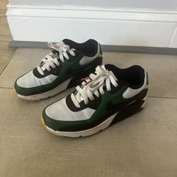 Nike Air Max 90 Leather GS Shoes CD6864-020. Kids size 4Y 
