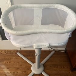 Halo Bassinet Premiere Series Swivel Sleeper