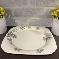Pfaltzgraff Purple Flower Plate - Simi Valley 