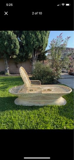 Russel Woodard recliner