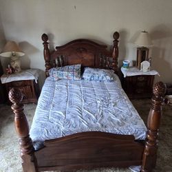 4 PC Queen Bedroom Set