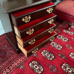 Vintage  Chippendale style solid cherry wood. four drawer bachelor’s chest .  22” high , 20” wide. 13” depth $300