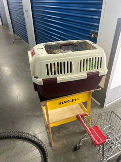Better pics pending & size pet carrier