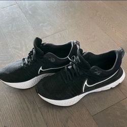 Nike Shoes 