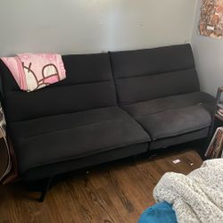 Black Futon