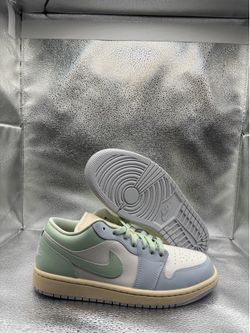 Air Jordan 1 low sail jade aura