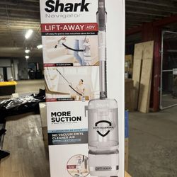  Shark Navigator Lift-Away Upright Vacuum