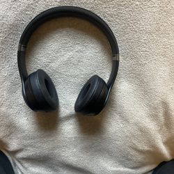 Beats Solo 4