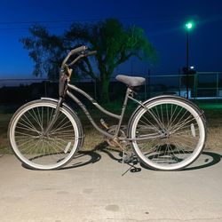 Huffy Cranbrook Cruiser Bike
