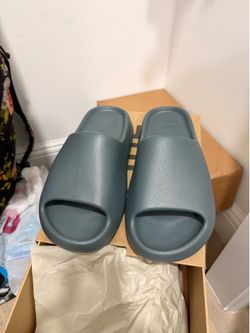 Yeezy slides Slate Marine sz 9