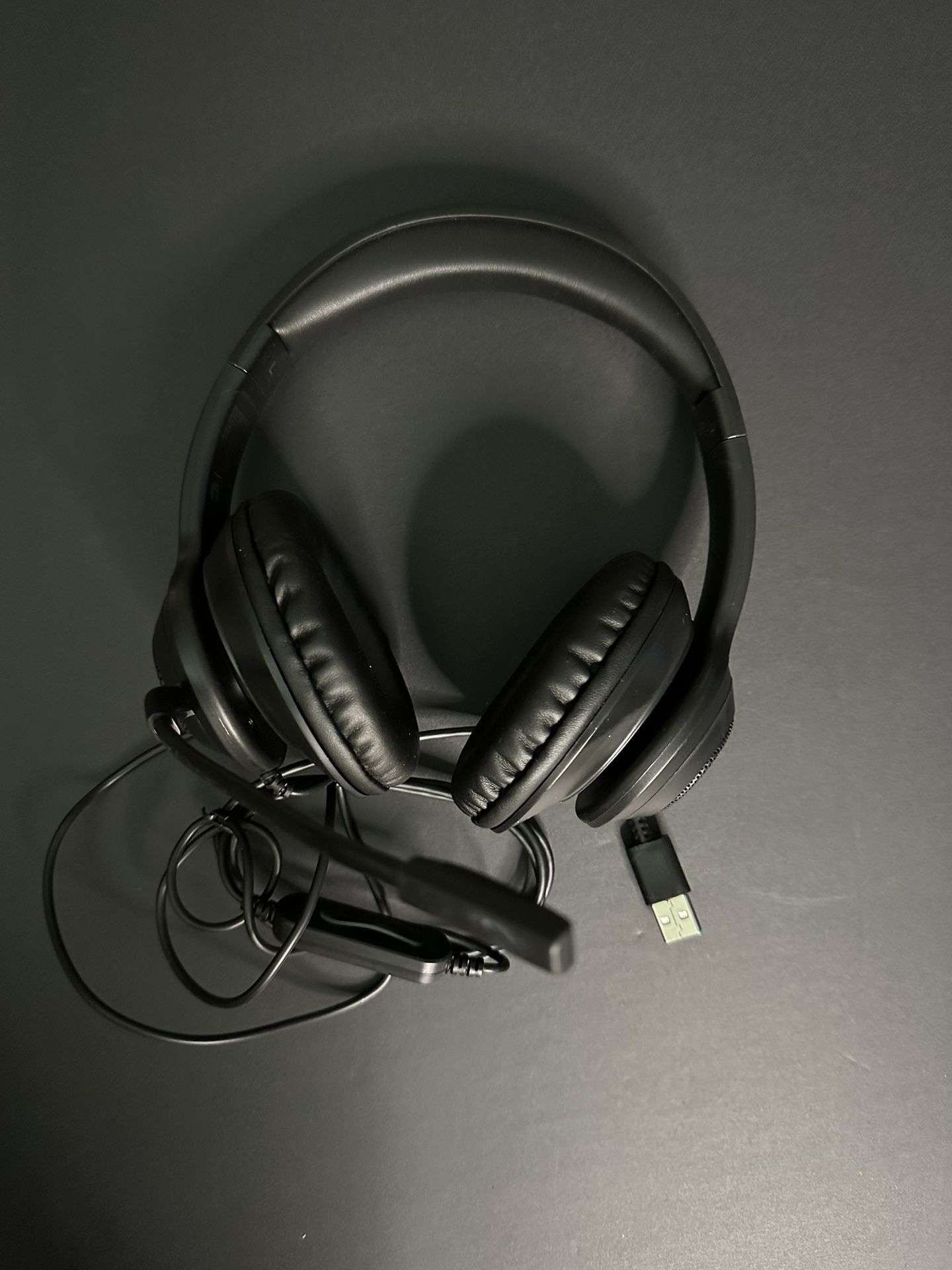 Targus Wired Stereo Headset, Black 