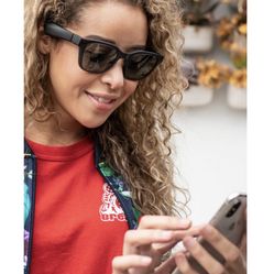 Bose Frames Audio Sunglasses with Open Ear Headphones, Alto M/L , Black - with Bluetooth Connectivity