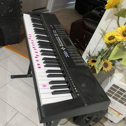piano keyboard