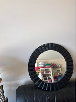 Mirrors and decorative artwork