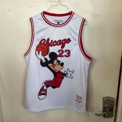  Headgear Classics Chicago Mickey Mouse basketball jersey featuring the number "23" Size XL