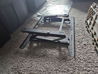 Tilting TV wall mount