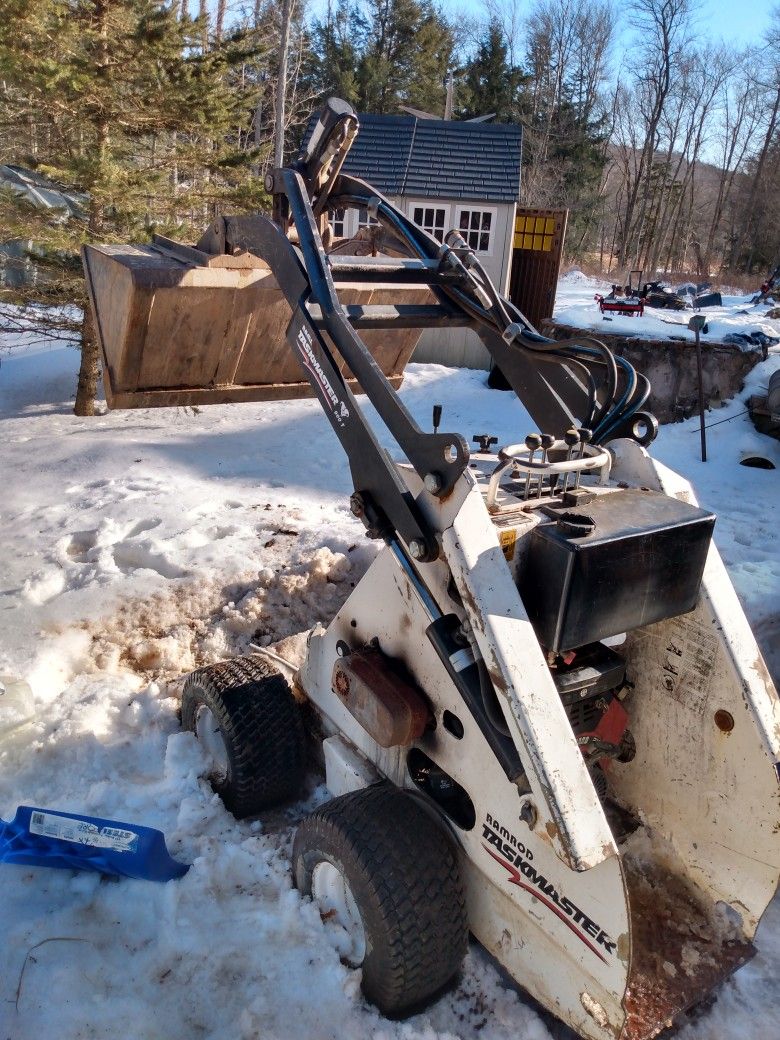 Ramrod Taskmaster Skid Steer Toro Dingo