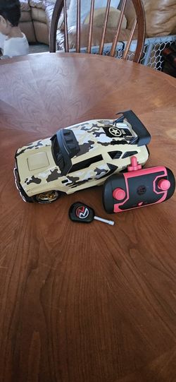 RideMakerz RC Car