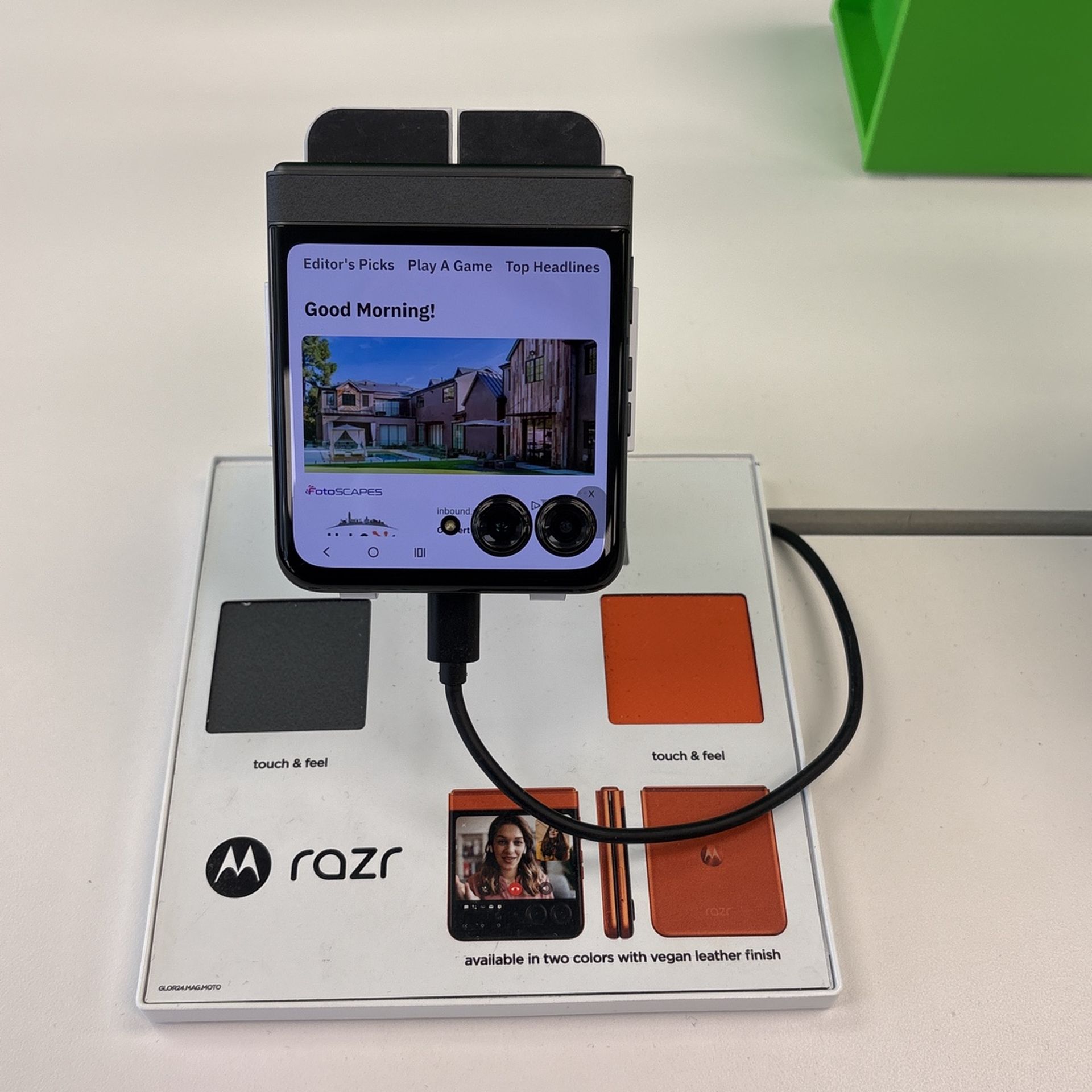 Moto Razr 24 Only $85 Down Progressive Leasing At Cricket