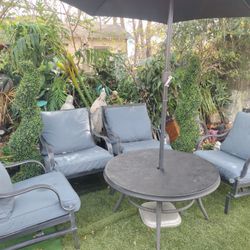 Set De jardín  Con Su Sombrilla Y Su Base 