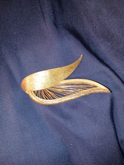 Vintage Brooch Monet