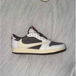 Travis Scott Reverse Mocha Low Size 8 