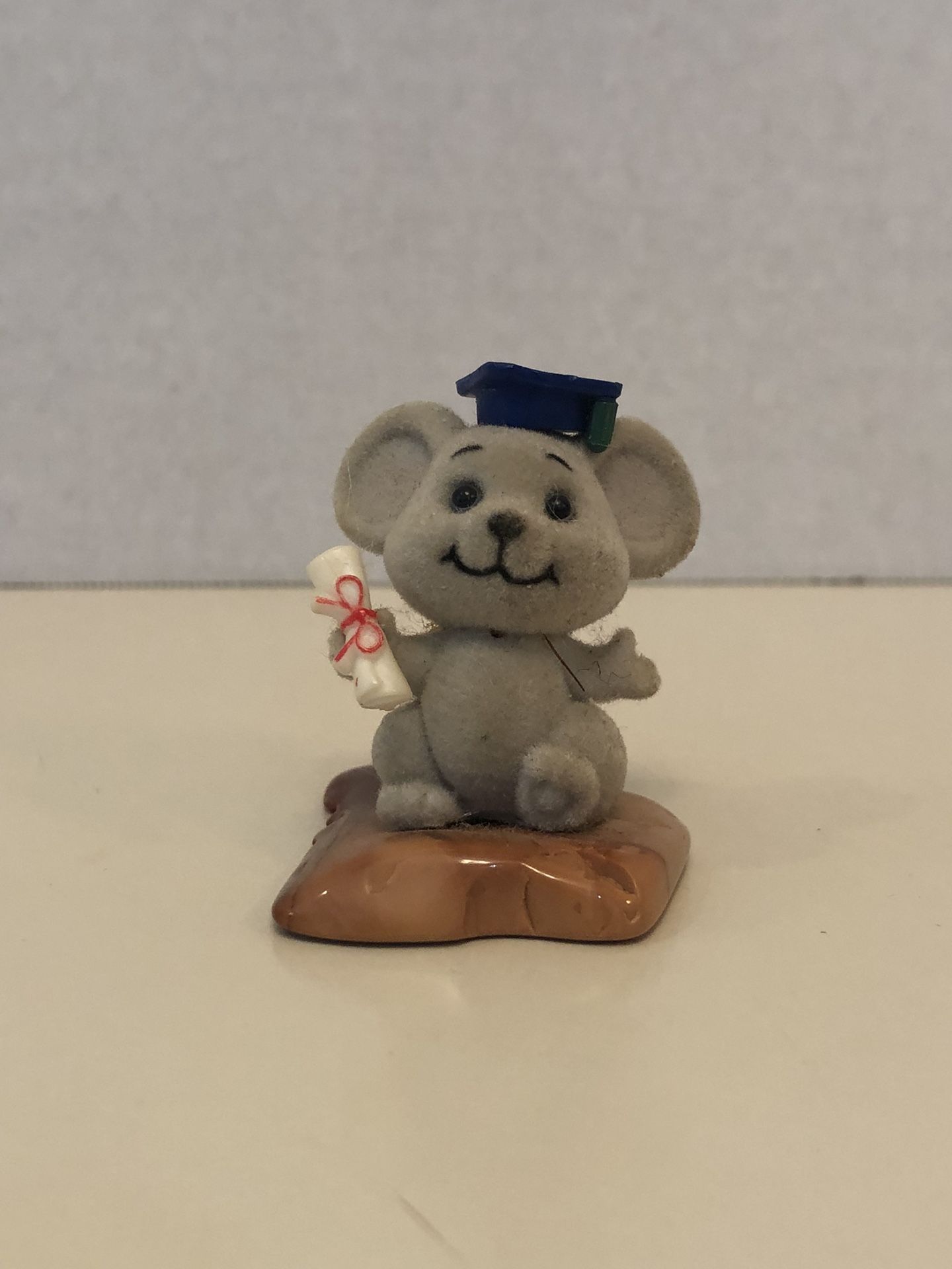 Small Grey Mouse Statue
