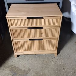 Designs 3-Drawer Natural Pine Solid Wood Transitional 29 in. Reeded Dresser