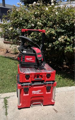 Milwaukee Rolling Tool Box Set.