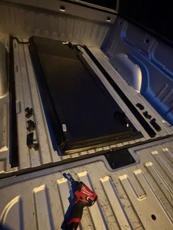 Bed Cover 08-13 Chevy/GMC Short Bed