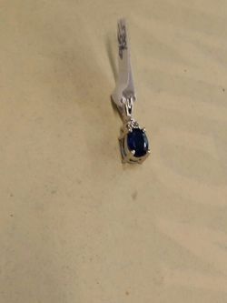 14k white gold diamond sapphire pendant