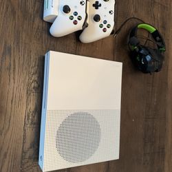 Xbox One S Lot + 15 Games