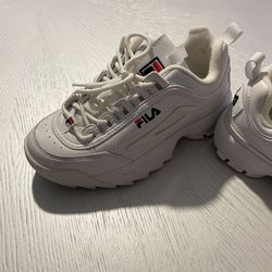 Fila Size 4