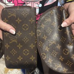 Louie Vouitton wallets